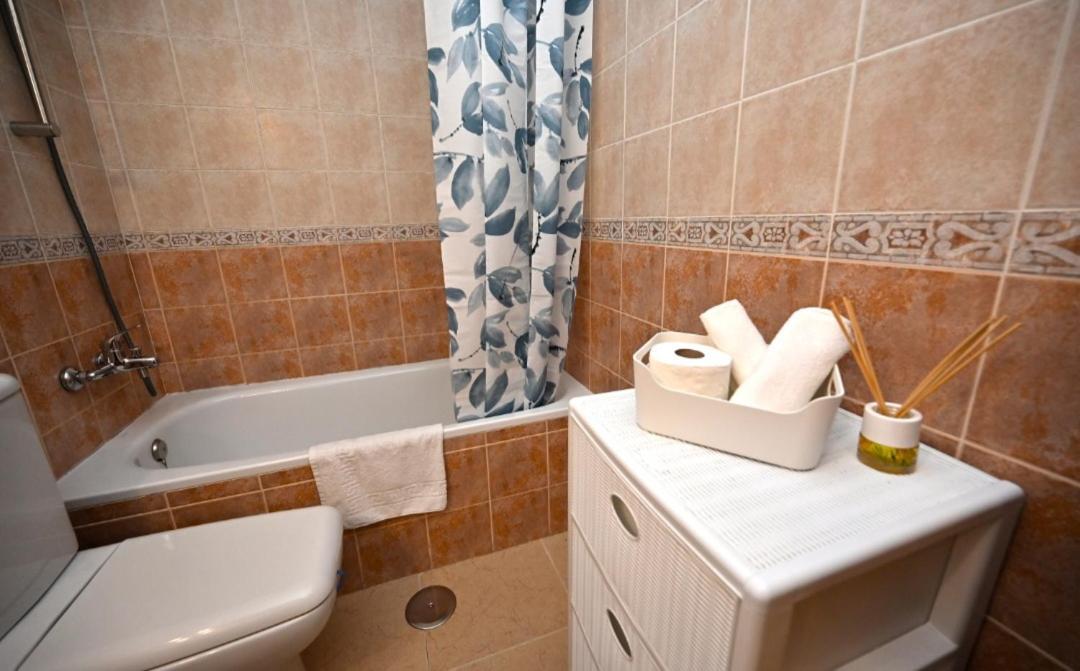 Beach Apartment Торрев'єха Екстер'єр фото