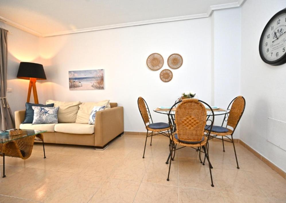 Beach Apartment Торрев'єха Екстер'єр фото