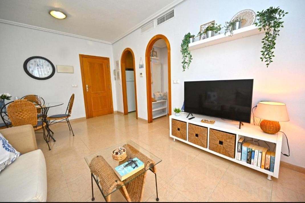 Beach Apartment Торрев'єха Екстер'єр фото