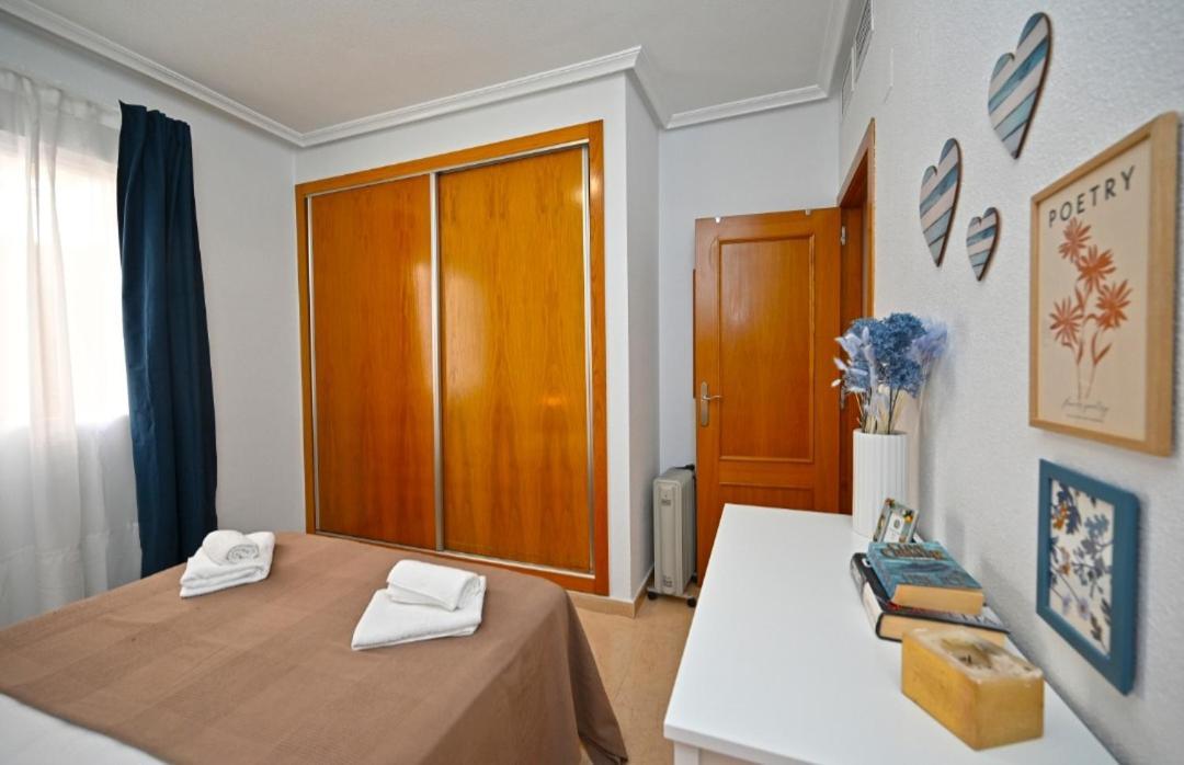 Beach Apartment Торрев'єха Екстер'єр фото
